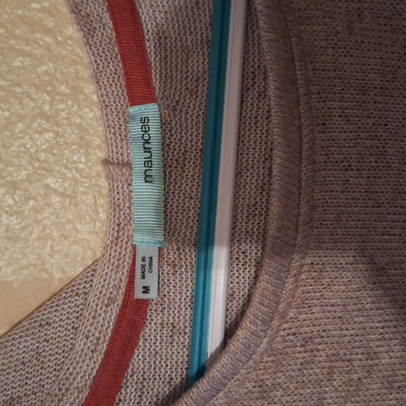 Maurices sweater - Picture 2 of 2